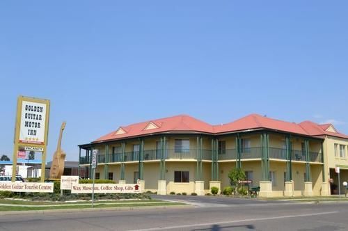 טאמוורת' Golden Guitar Motor Inn מראה חיצוני תמונה